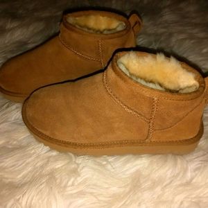 Ultra Mini Chestnut UGG boots 5 Women